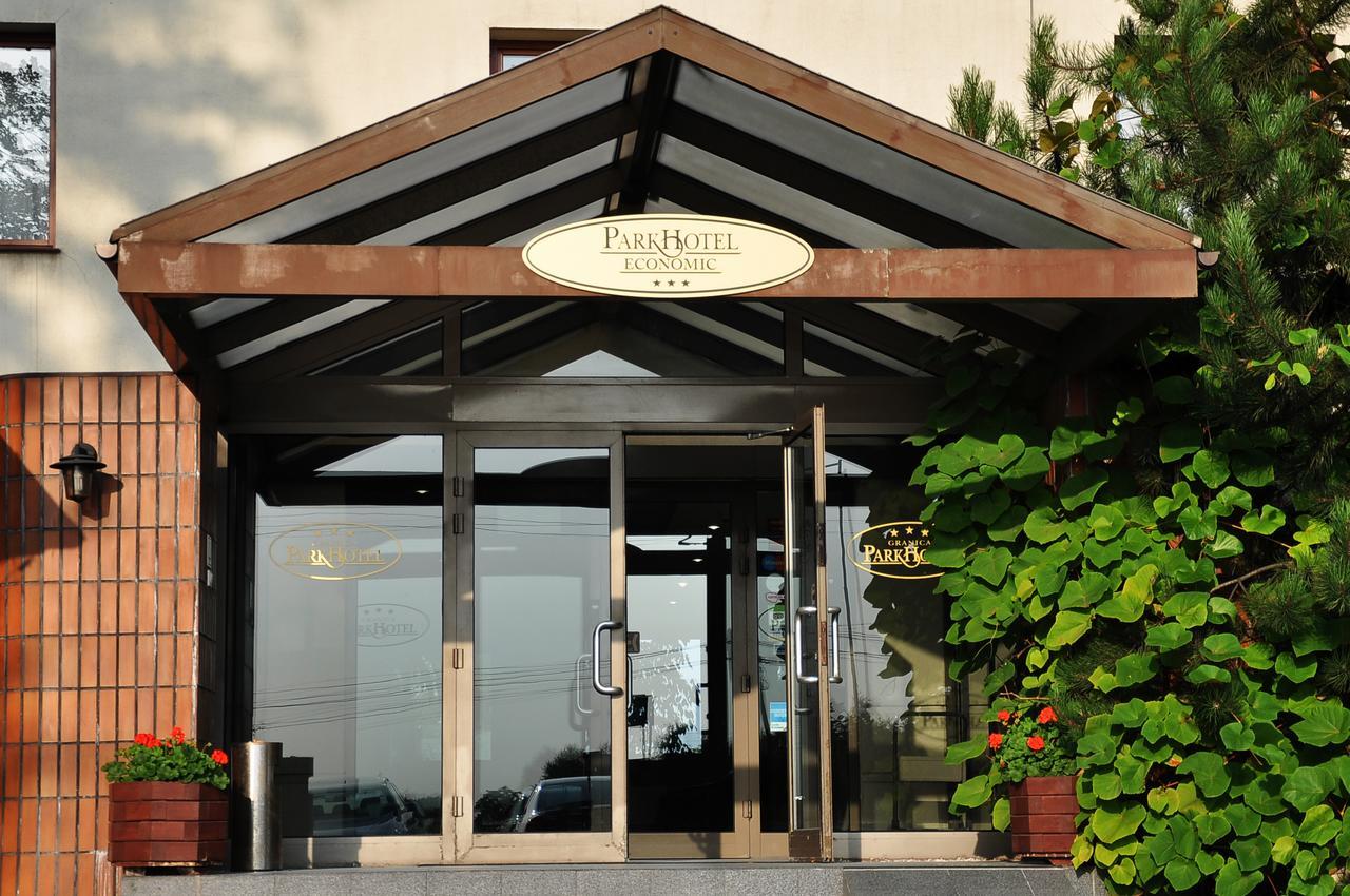 Parkhotel Economic Wielka Wies (Krakow) Exterior foto