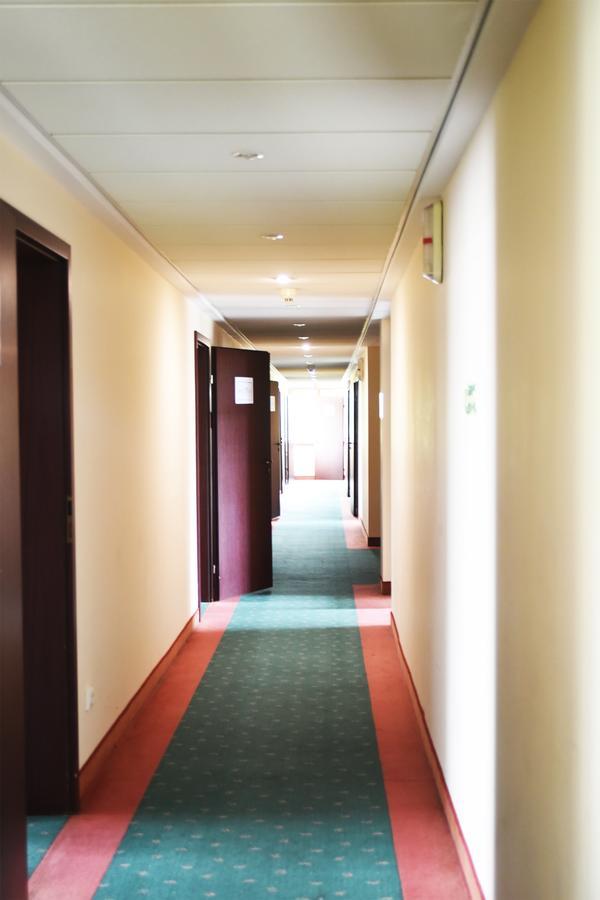 Parkhotel Economic Wielka Wies (Krakow) Exterior foto